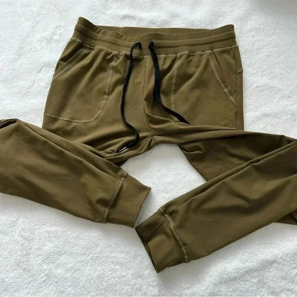 ZYIA Olive Unwind Jogger size M - Picture 4 of 13